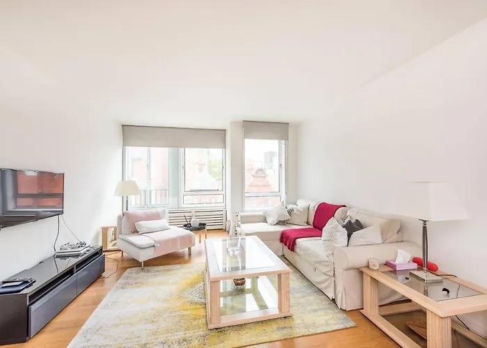 Sloane Square Luxury Flat (4 Guests)